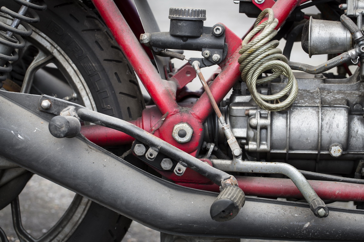 Moto Guzzi Le Mans II